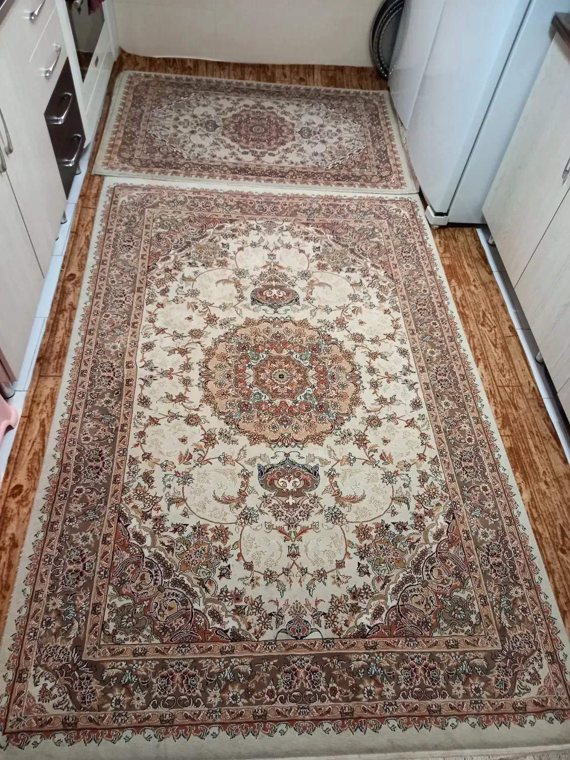 فرش کرم|فرش|زنجان, |دیوار