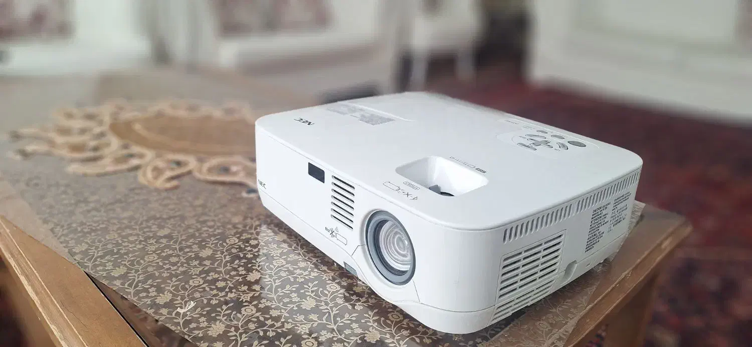 ویدیو پرژکتور NEC|تلویزیون و پروژکتور|همدان, |دیوار