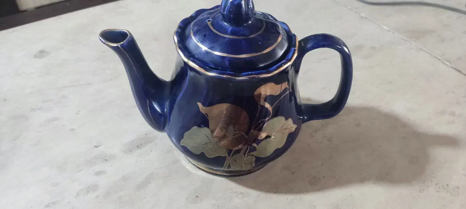 قوری و فنجان|قوری، کتری، قهوه‌ساز دستی|قم, فرهنگیان و شهربانی|دیوار