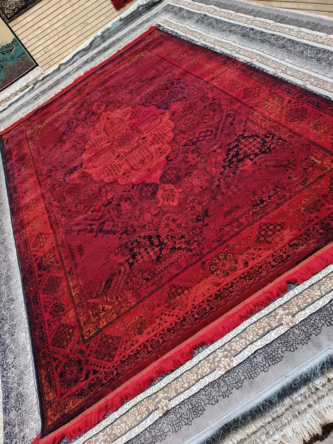 مدل سنتی ۶ متری جفت و تک و ۹ متری داریم|فرش|مشهد, شهید مطهری|دیوار