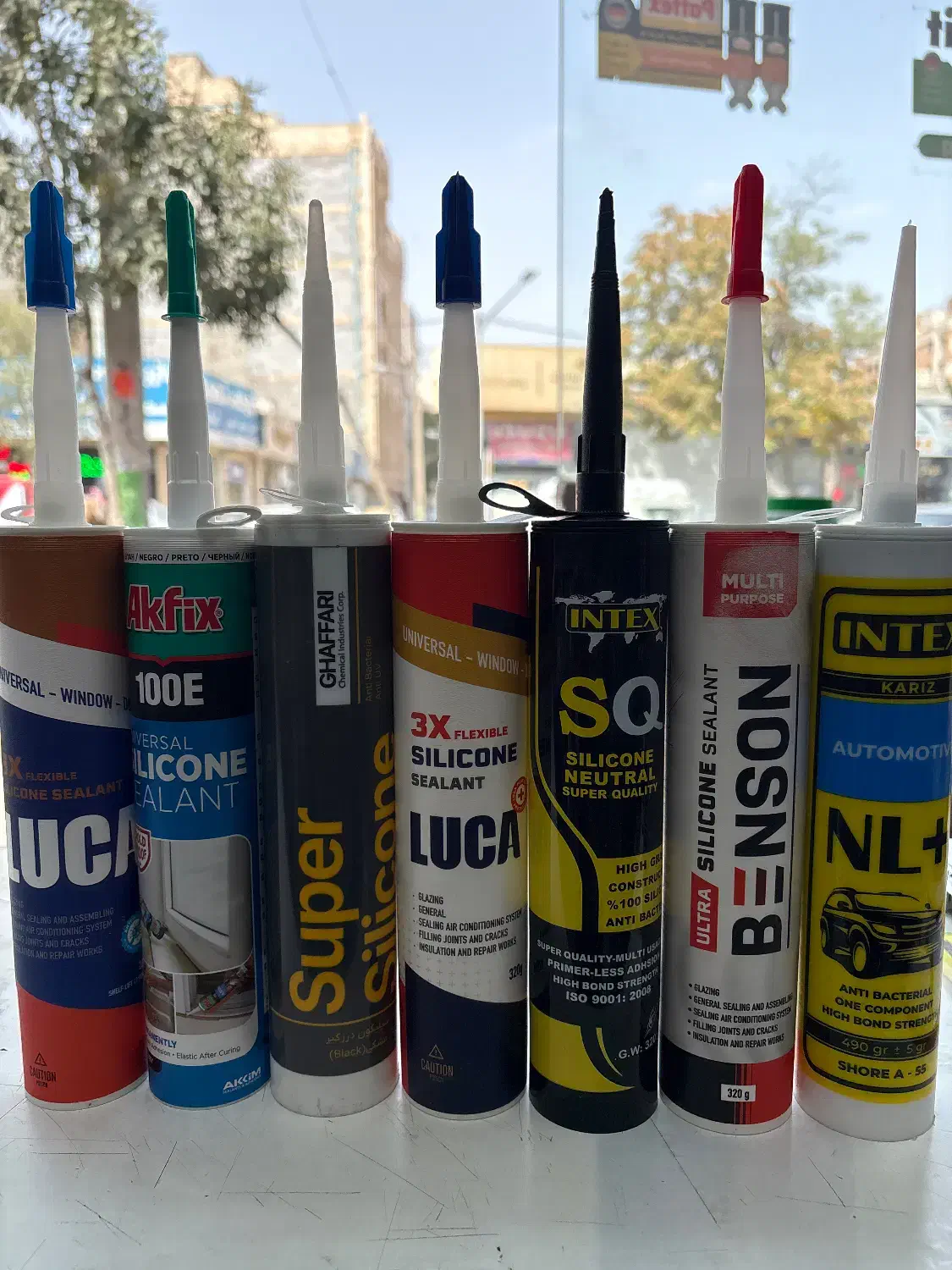 چسب سیلیکون درجه ۱ ساختمانی وخودرویی وصنعتی|مصالح و تجهیزات ساختمان|مشهد, مقدم|دیوار