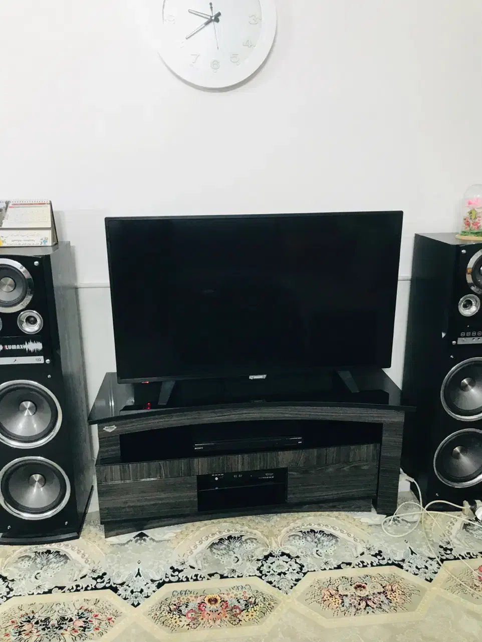 تلویزیون  ۴۹ اینچ فیلپس|تلویزیون و پروژکتور|کاشان, استرک|دیوار