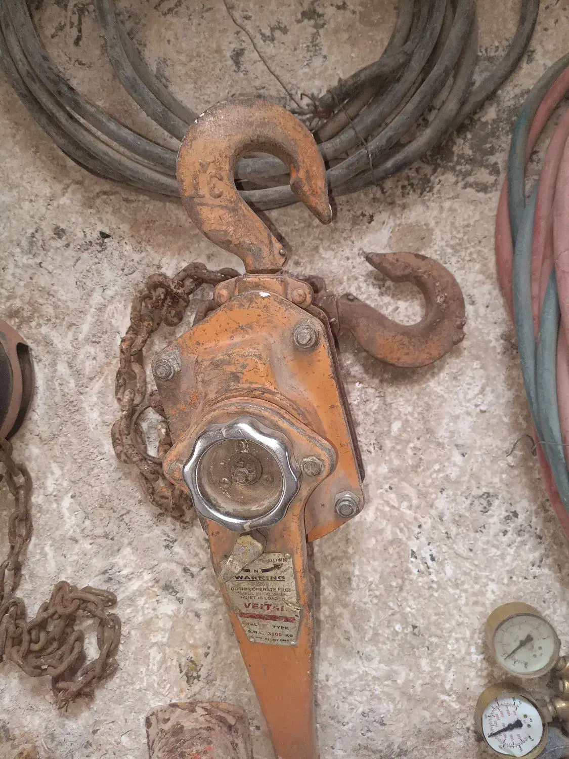 وسایل جوشکاری|ابزارآلات|دهبکری, |دیوار