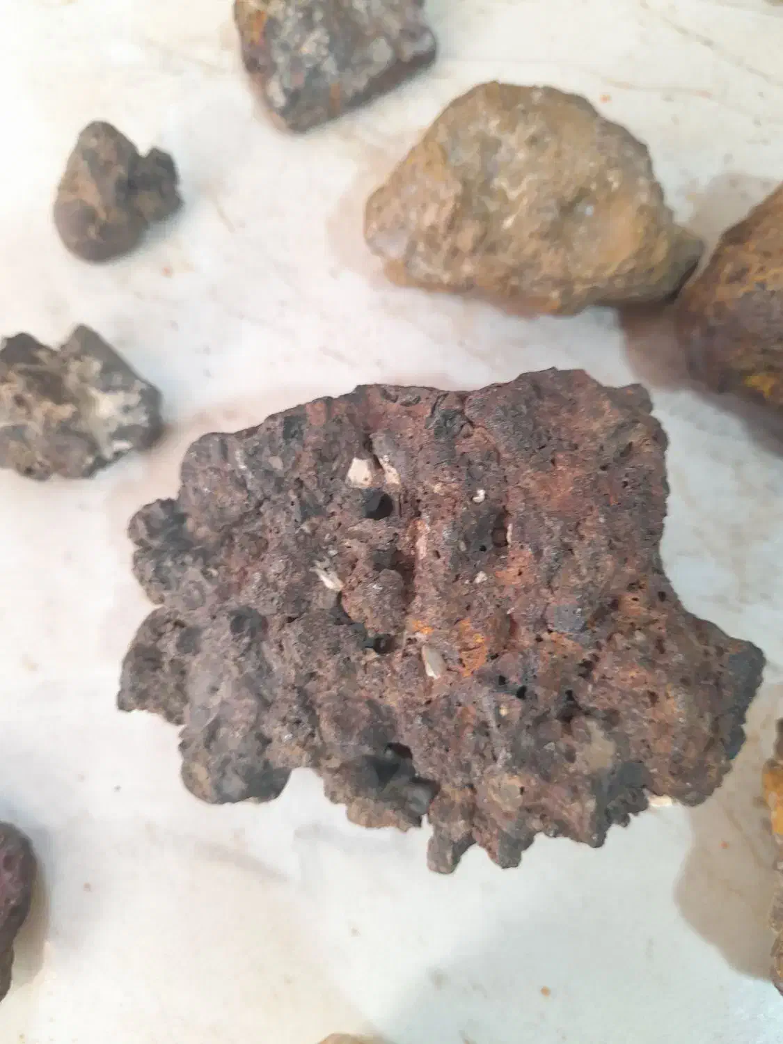 شهاب سنگ|کلکسیون اشیاء عتیقه|مشهد, پنجتن|دیوار