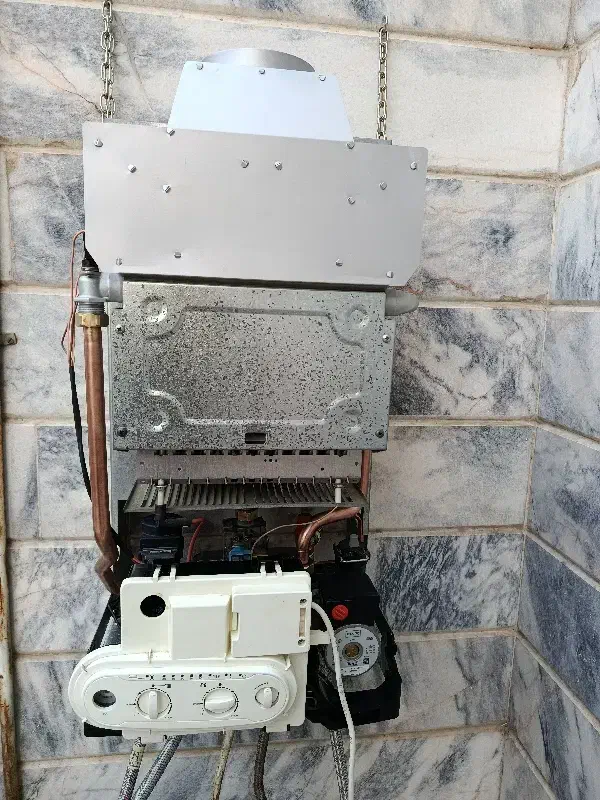 پکیج ۲۴ هزار|آبگرمکن، پکیج، شوفاژ|مشهد, رضاشهر|دیوار