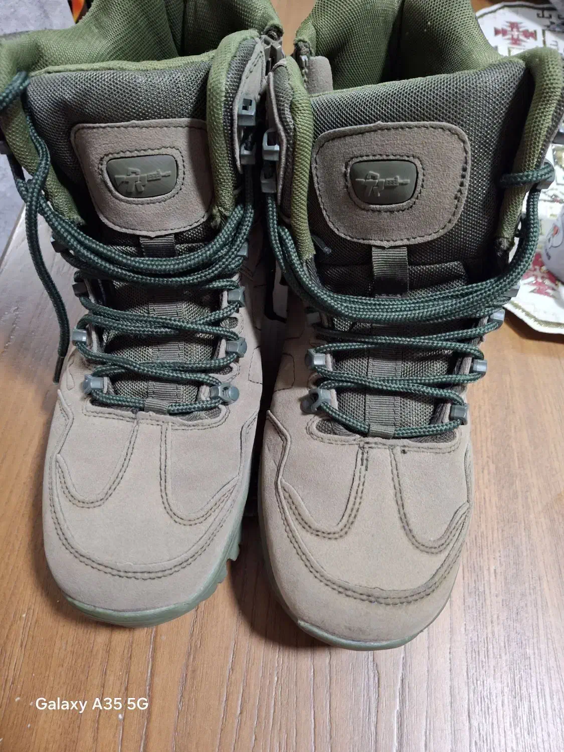 سلام پوتین انگلیسی اصل از دوبی آوردم به کارم نمیاد|کیف، کفش، کمربند|گنبد کاووس, |دیوار