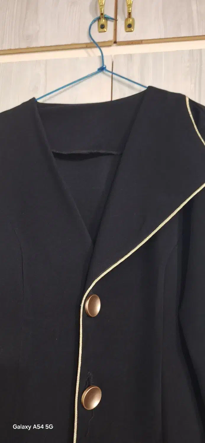 مانتو شلوار|لباس|قم, نیروگاه|دیوار