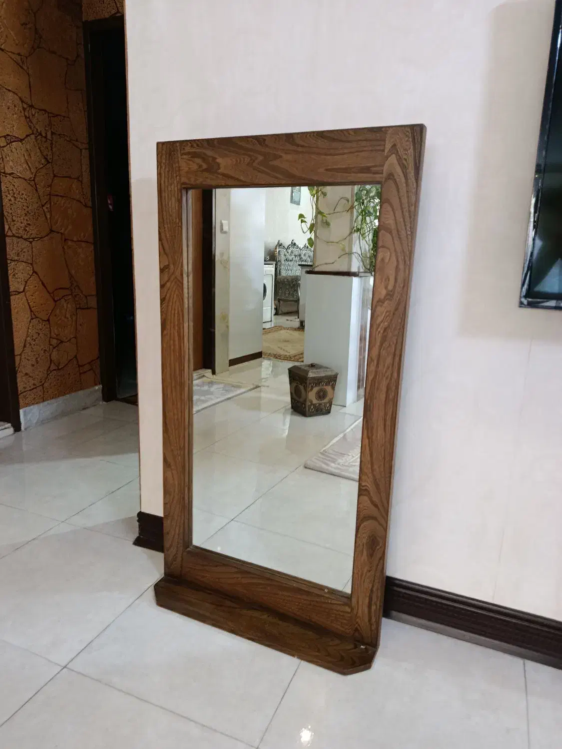 آینه قدی ارتفاع ۱۲۰عرض۶۵|آینه|اصفهان, محله سفلی|دیوار