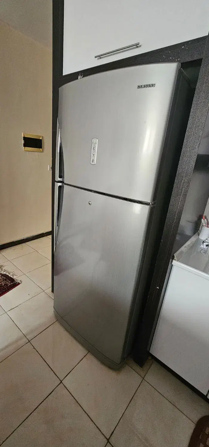 فروش وسایل منزل|یخچال و فریزر|برخوار, |دیوار