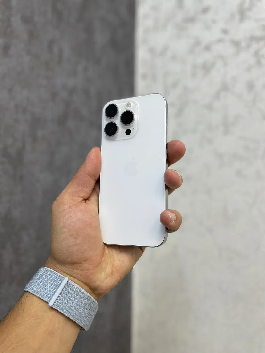 امکان خرید ۱۶ پرو با ۲۳ میلیون تومنو فراهم کردیم|موبایل|اصفهان, مفتح|دیوار