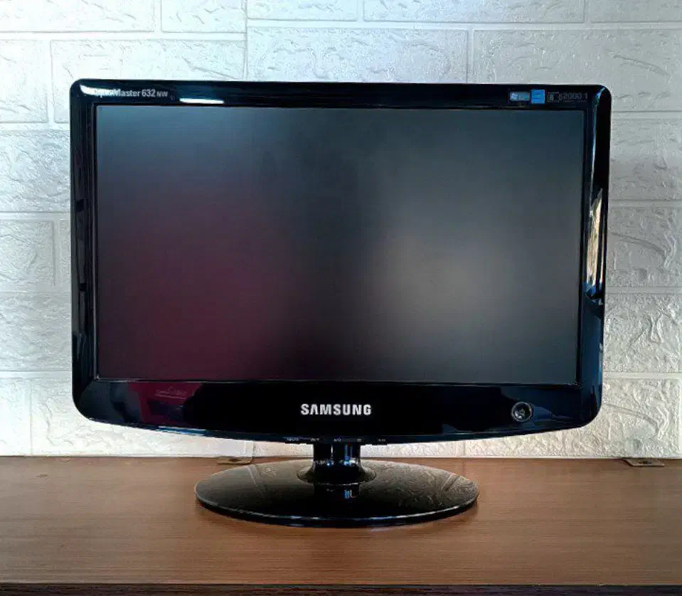 مانیتور های سامسونگ ، ال جی ، اچ پی و ..|قطعات و لوازم جانبی رایانه|قم, انسجام|دیوار