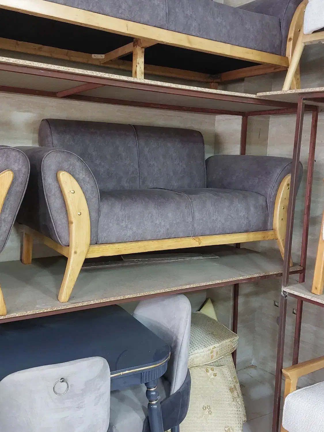 مبل اسکارلت|مبلمان خانگی و میز عسلی|رشت, نظری|دیوار