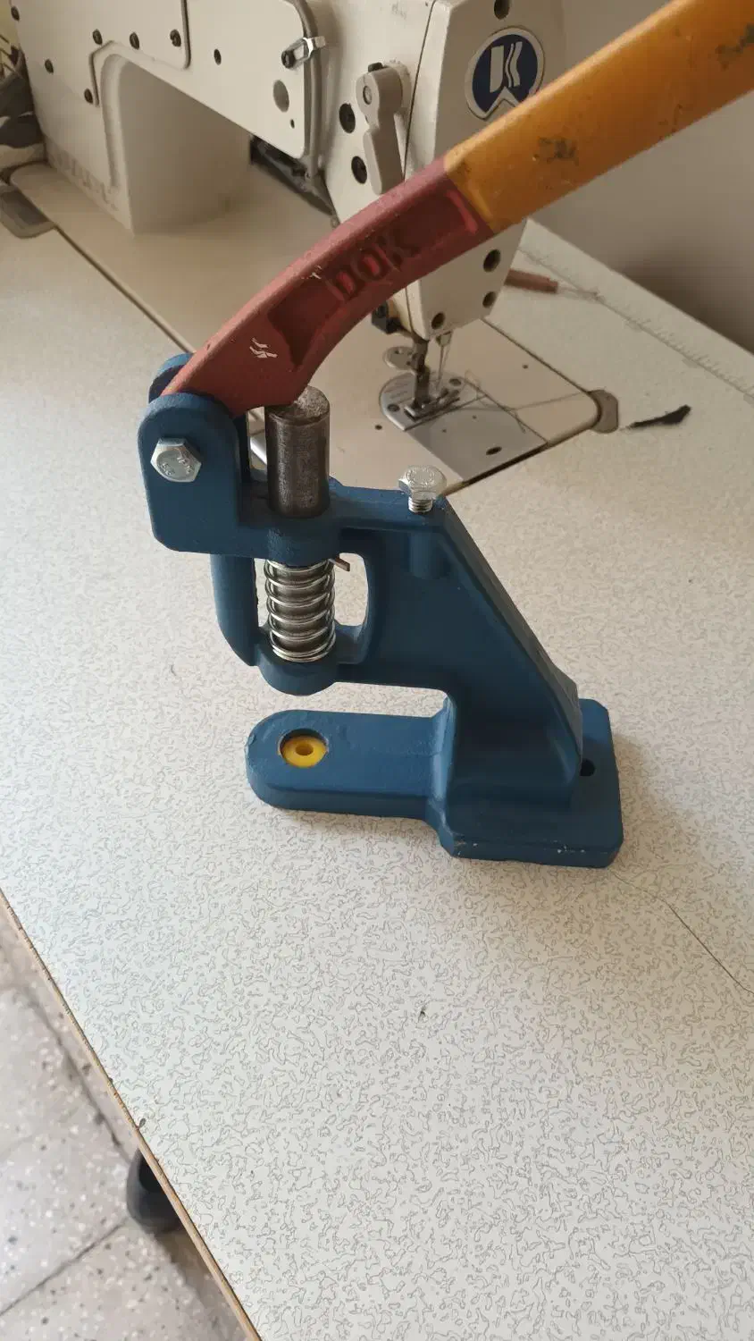 دکمه زن فروشی|لوازم خیاطی و بافتنی|پاکدشت, پاکدشت (مامازند)|دیوار