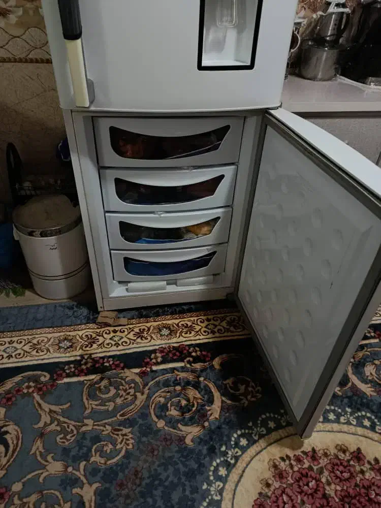 یخچال فریزر|یخچال و فریزر|شیراز, سعدیه شمالی|دیوار