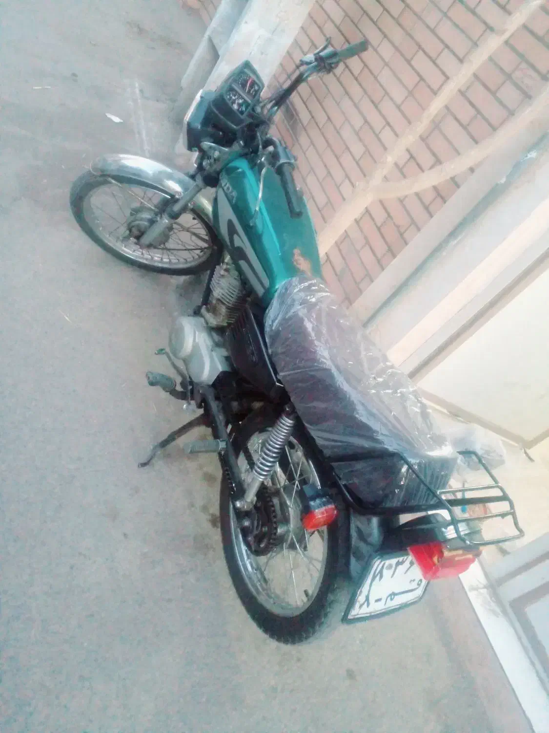 موتورسیکلت باپلاک|موتورسیکلت|قم, دروازه ری|دیوار