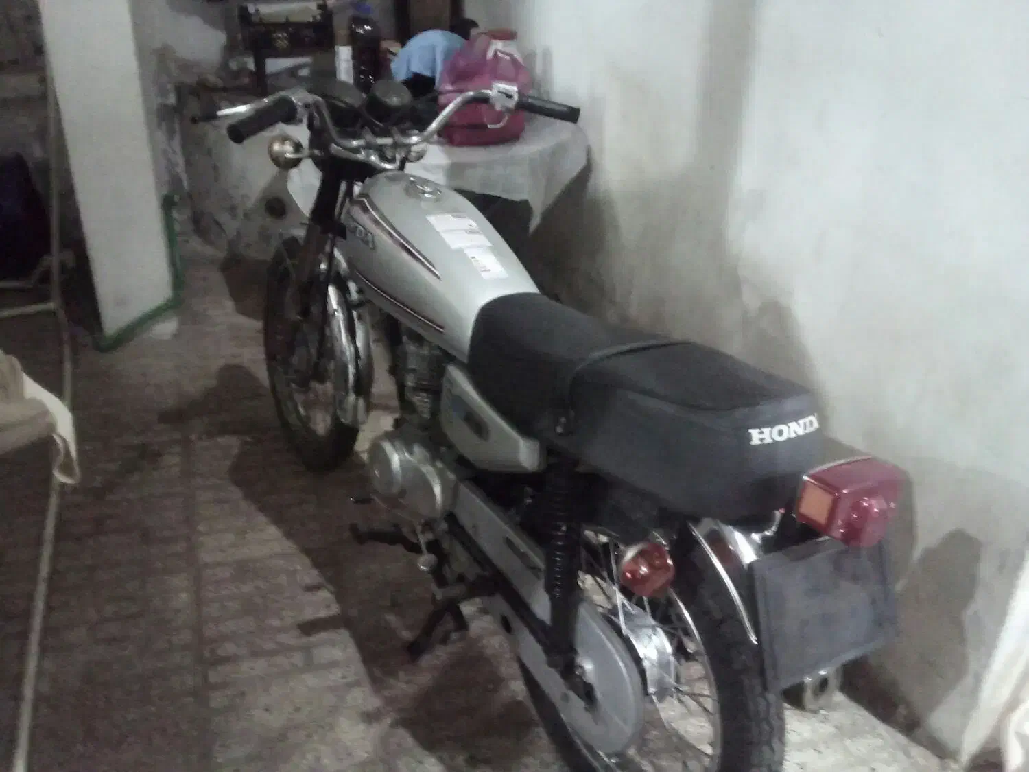 هوندا 125|موتورسیکلت|لاهیجان, خمیر کلایه|دیوار