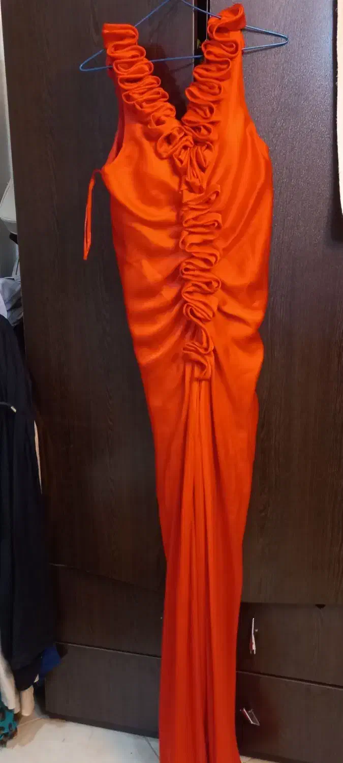 فروش چند دست لباس مجلسی و مانتو  (نو و در حد نو)|لباس|شیراز, شهرک ایثار|دیوار