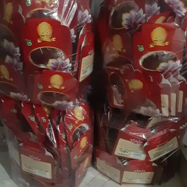 پخش عمده زعفران یکمثقالی فقط و فقط (۹۸ هزار تومان)|خوردنی و آشامیدنی|اسلامشهر, باغ فیض|دیوار