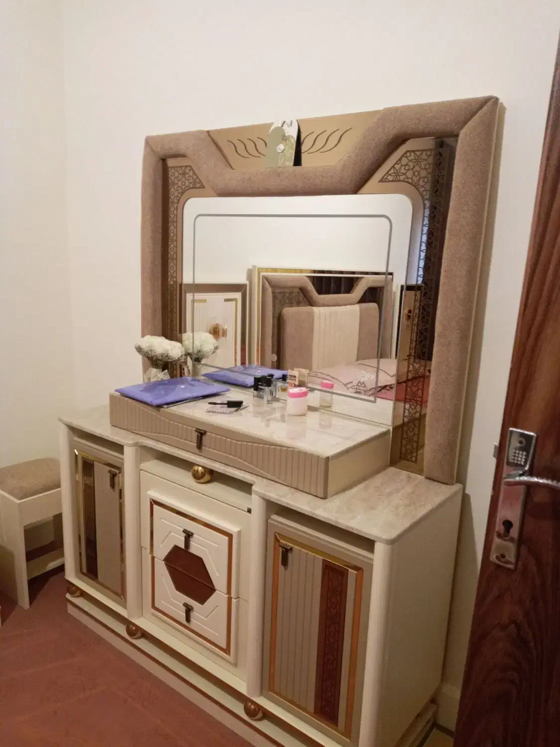 تخت دو نفره|تخت و سرویس خواب|زابل, |دیوار