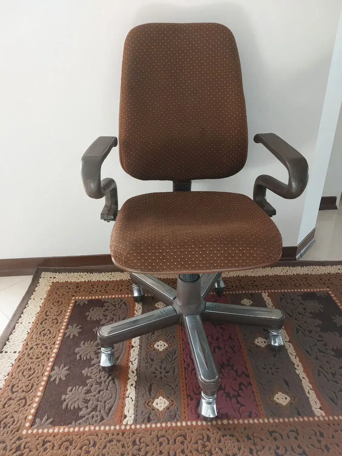 صندلی اداری|مبلمان اداری|پاکدشت, پاکدشت (مامازند)|دیوار