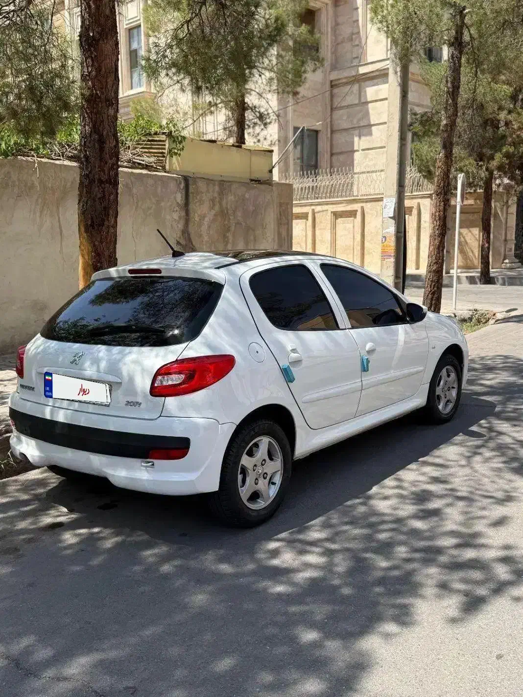 ۲۰۷مدل ۴۰۲|خودرو سواری و وانت|سمنان, |دیوار