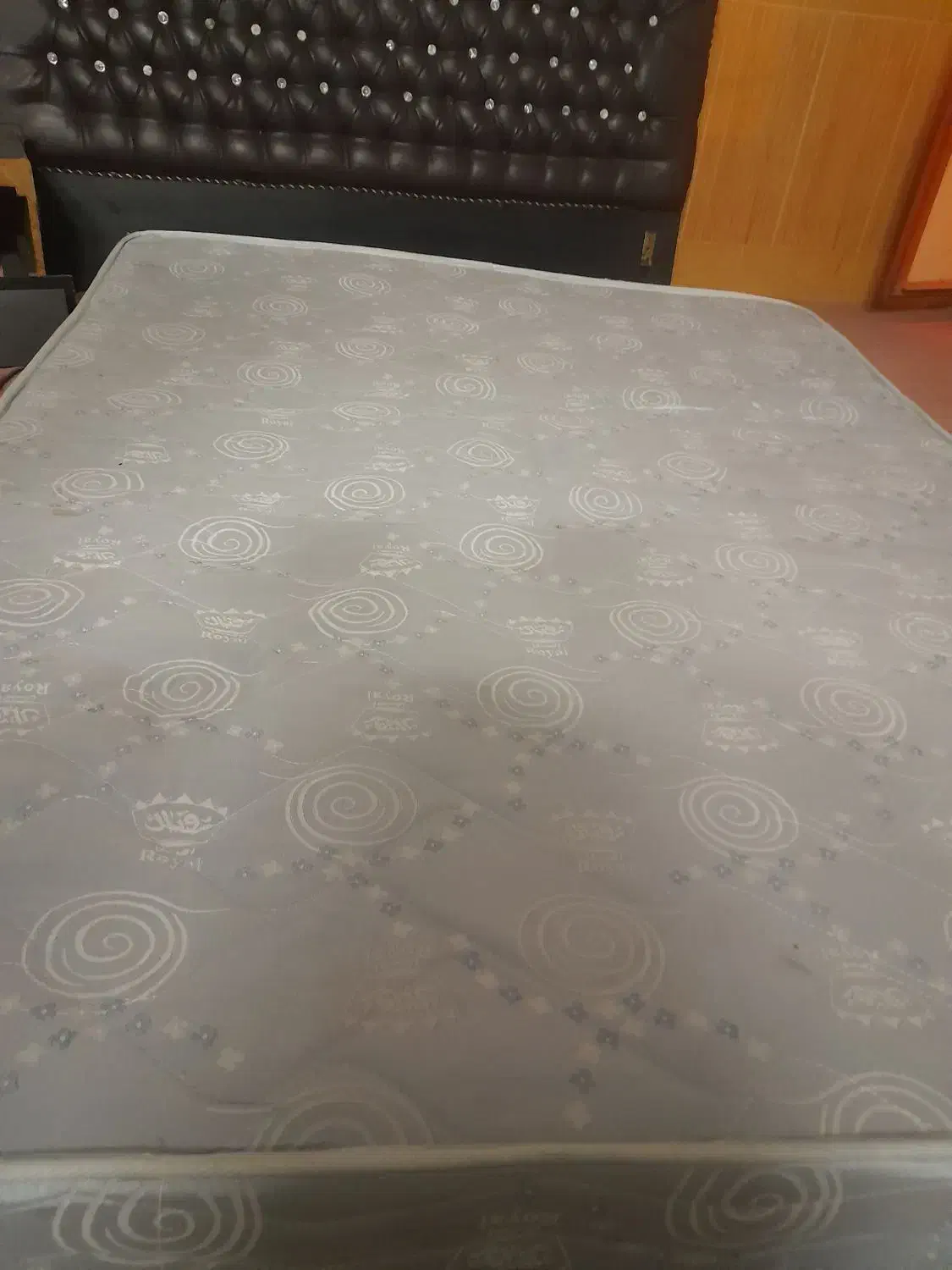 تخت خواب تشک رویال درحدنو|تشک تختخواب|بروجرد, |دیوار