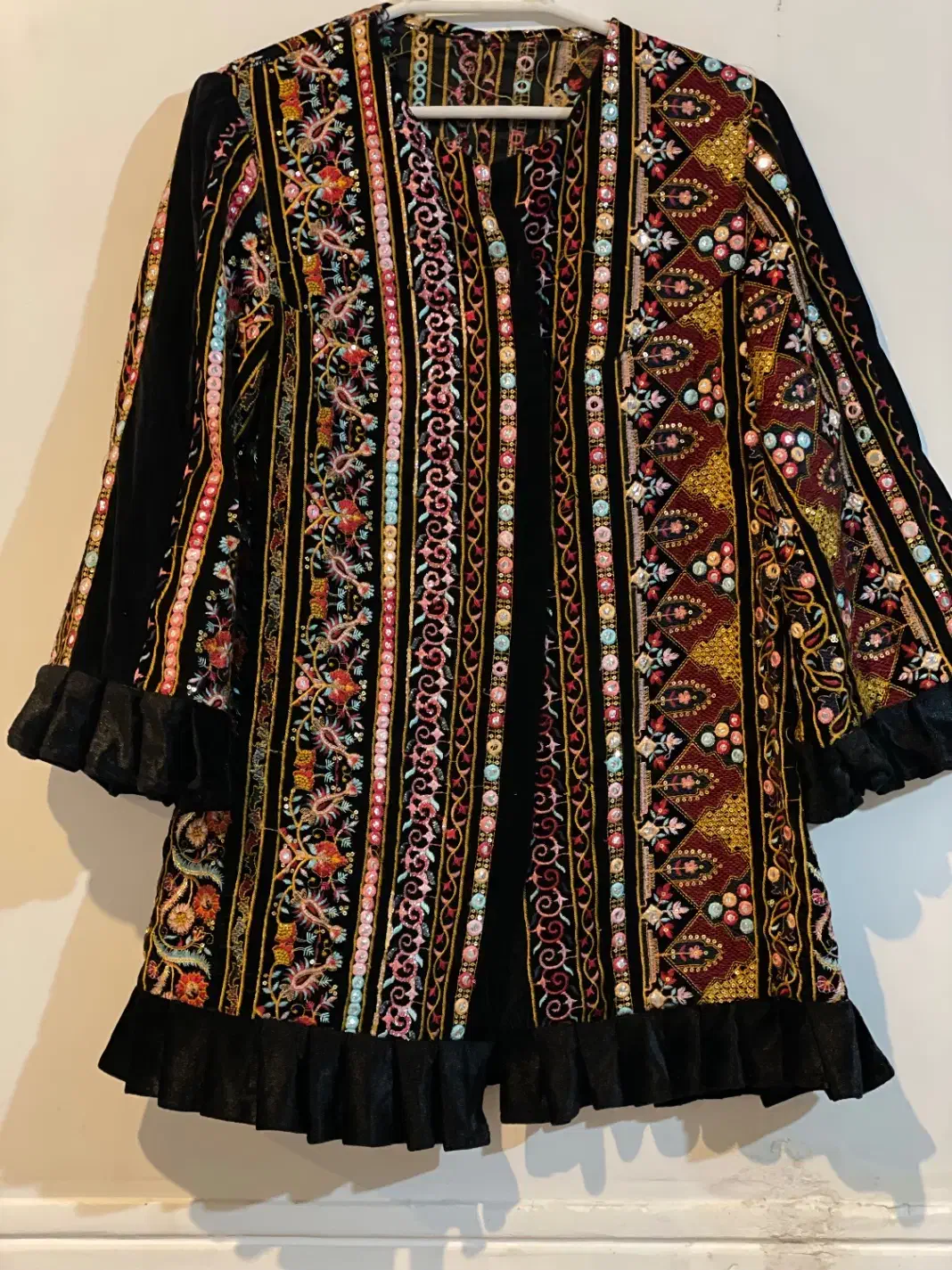 مانتو سوزندوزی|لباس|زابل, |دیوار