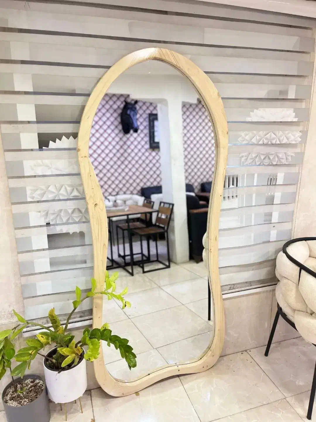 آینه قدی دفرمه|آینه|مسجد سلیمان, |دیوار