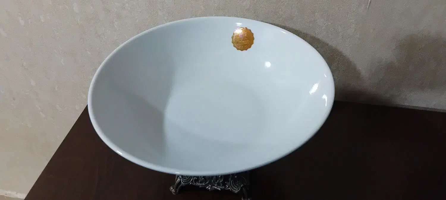 میوه خوری بزرگ پایه دار|ظروف سرو و پذیرایی|رشت, کوی مهر|دیوار