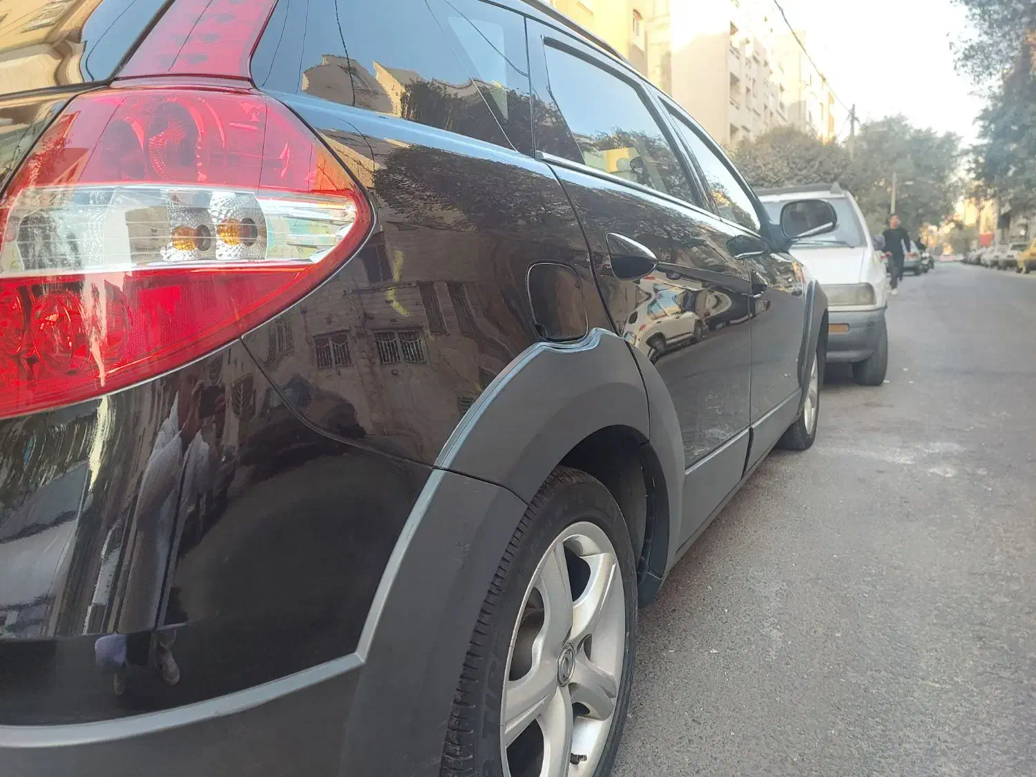 اچ سی کراس مدل ۹۷ بی رنگ استثنایی|خودرو سواری و وانت|تهران, تهرانپارس شرقی|دیوار