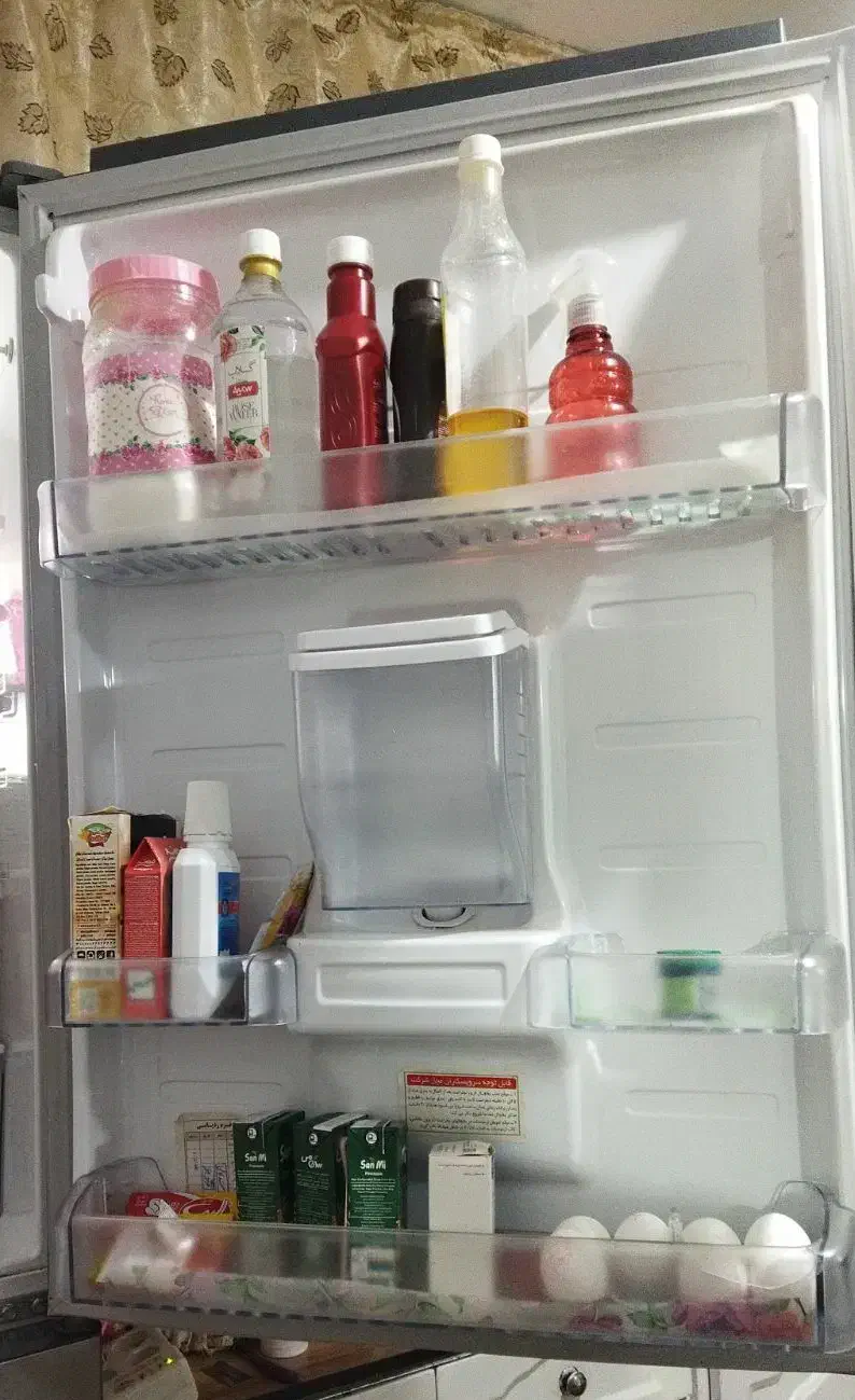 یخجال|یخچال و فریزر|رباط‌کریم, کاظم‌آباد|دیوار