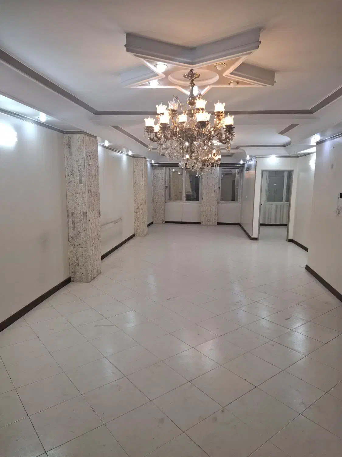 ۱۴۰ متر فول خیابان شورا