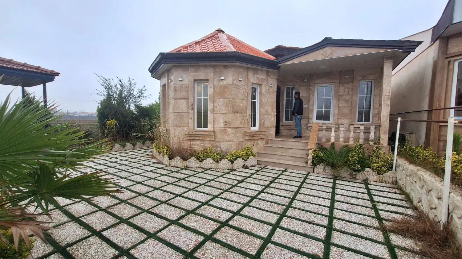 ویلا کلاسیک|فروش خانه و ویلا|زیباکنار, |دیوار