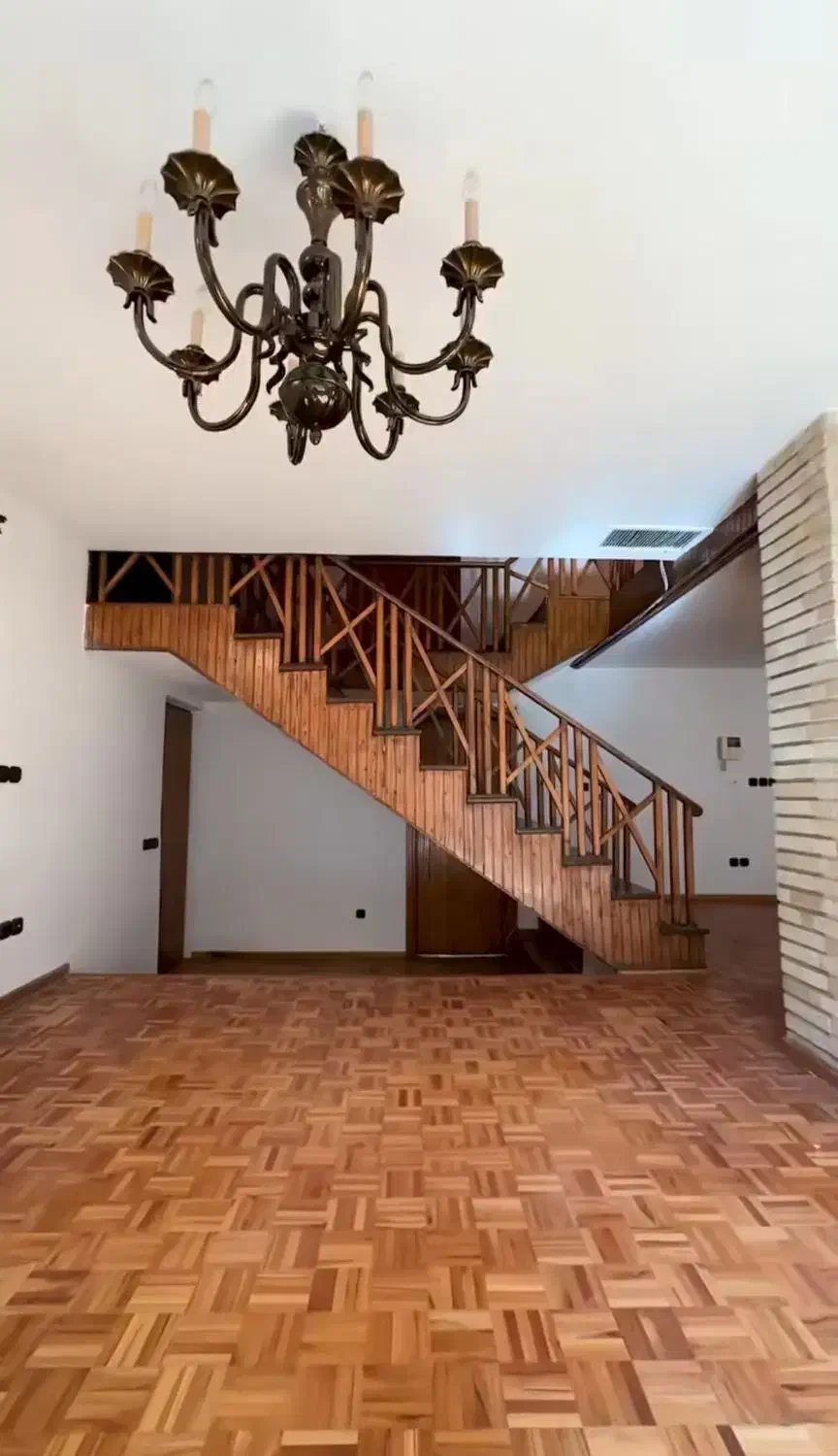 ۳۵۰ متر ویلای فرمانیه مناسب سکونت|اجارهٔ خانه و ویلا|تهران, کامرانیه|دیوار