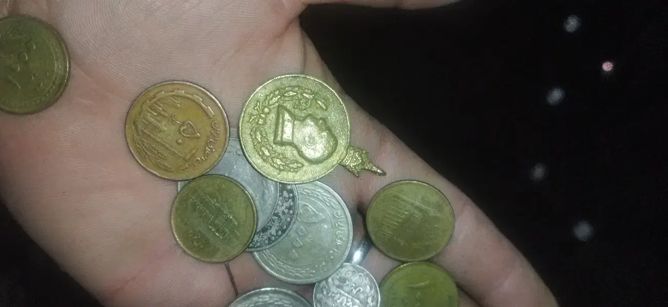 سکه قدیمی باقدمت بالاپول۱۳۲۰ب بعد|کلکسیون سکه، تمبر، اسکناس|کرمان, |دیوار