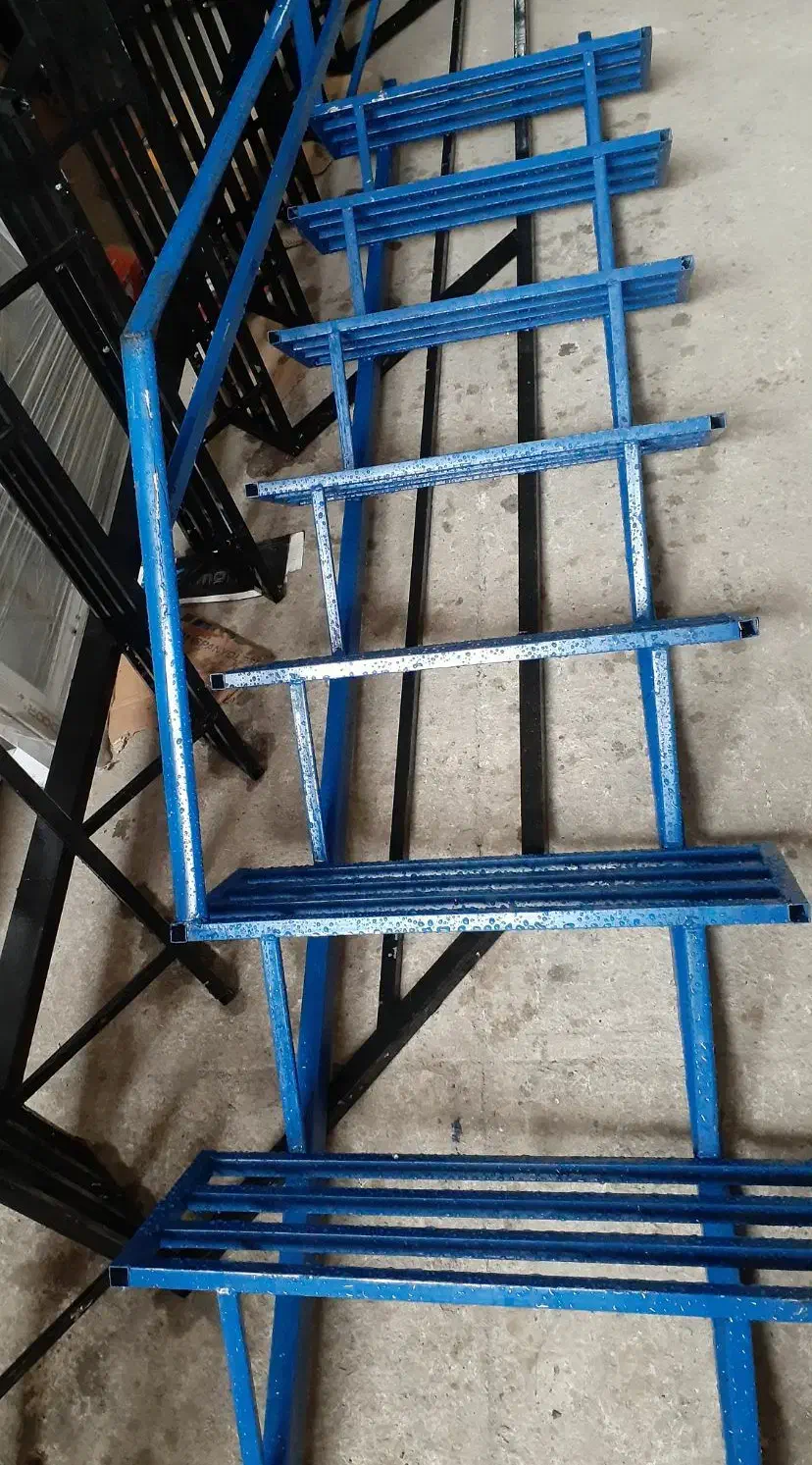 راه پله صاف و پله گرد ستونی با نرده|مصالح و تجهیزات ساختمان|کاشان, ملاصدرا|دیوار