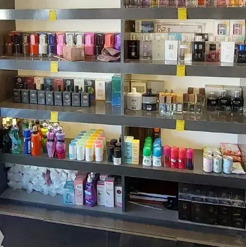 واگذاری مغازه لوازم آرایشی|فروشگاه و مغازه|تربتحیدریه, شهرک ولیعصر|دیوار