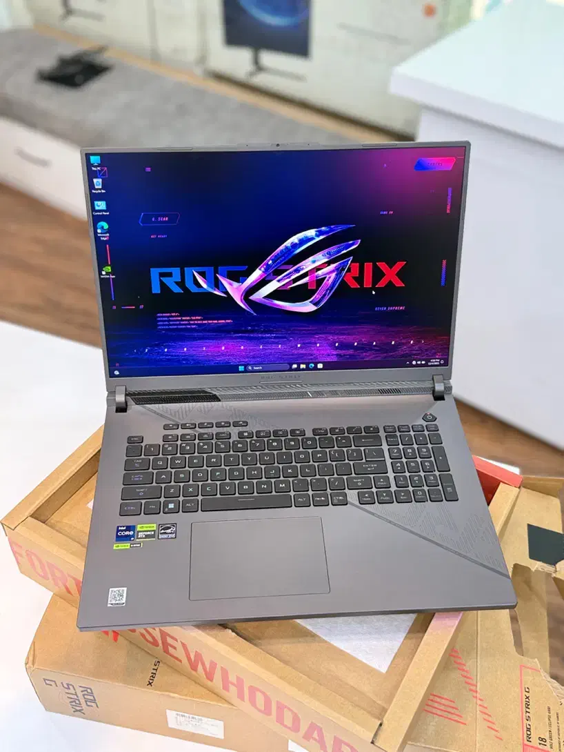 ایسوس ROG G814|رایانه همراه|شیراز, ملاصدرا|دیوار