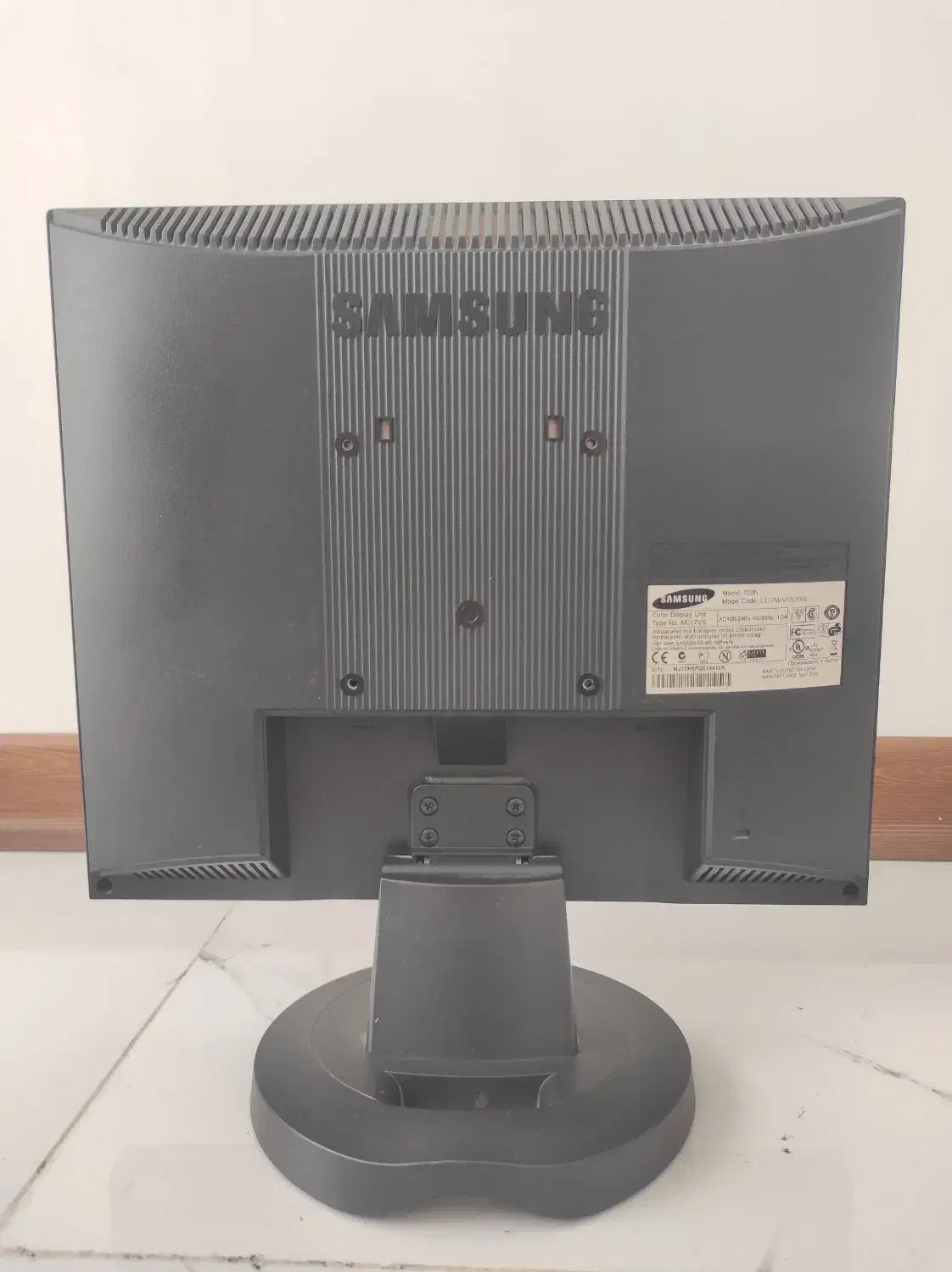 مانیتور|رایانه رومیزی|پاکدشت, پاکدشت (مامازند)|دیوار