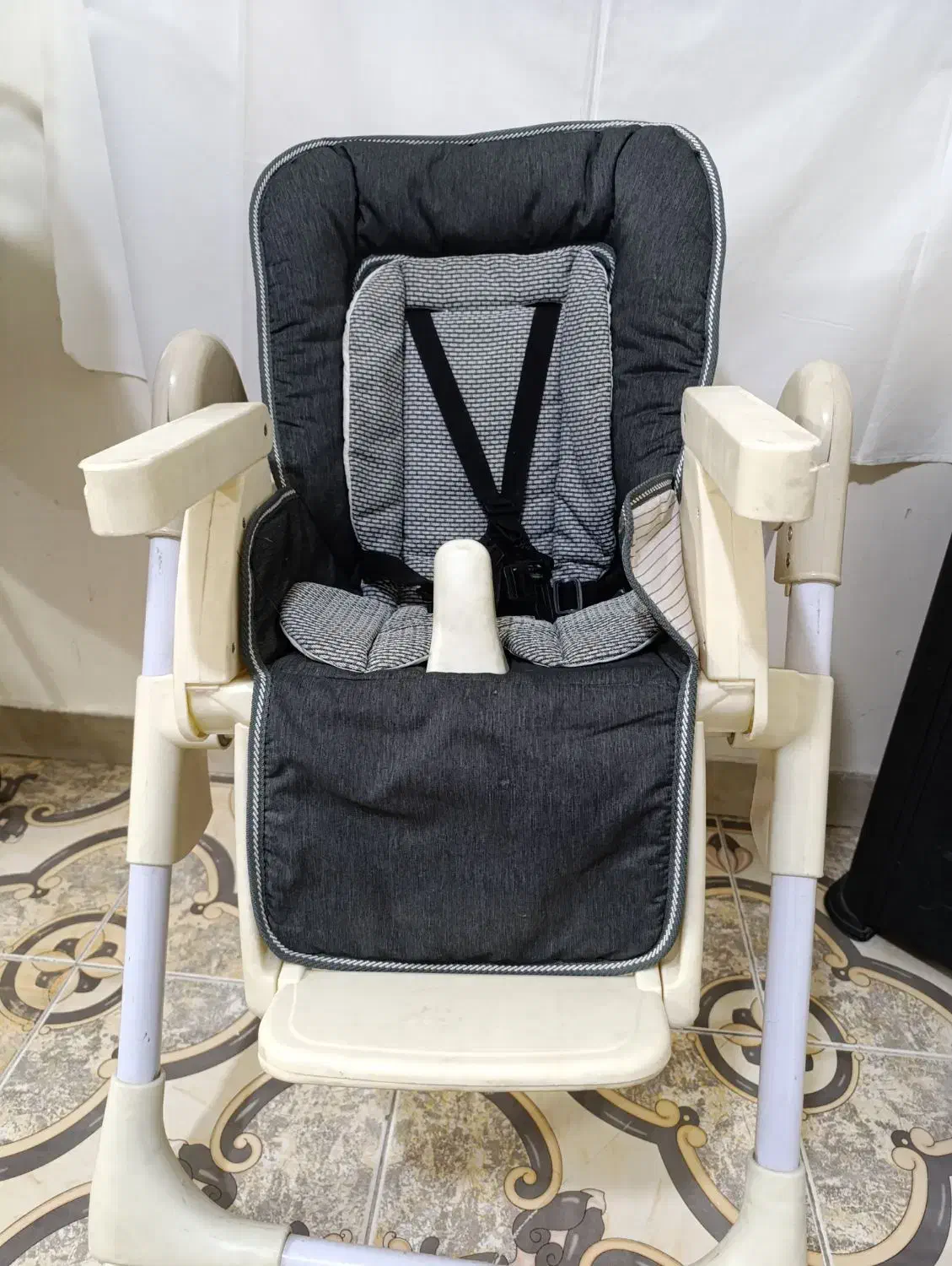 صندلی غذا|تخت و صندلی بچه|محمدشهر, ولدآباد|دیوار