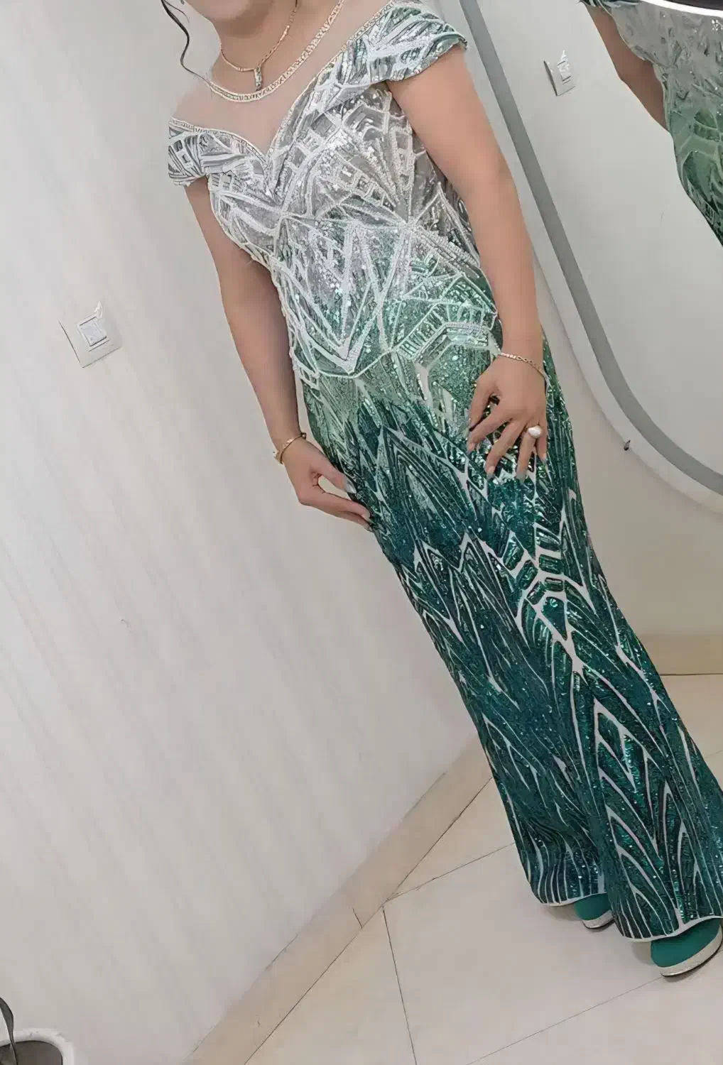 لباس مجلسی|لباس|فردیس, ثابتی|دیوار