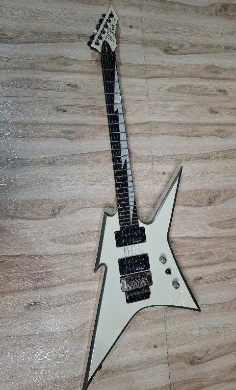 گیتار الکتریک Bc rich|گیتار، بیس، امپلیفایر|تهران, نیروی هوایی (پیروزی)|دیوار