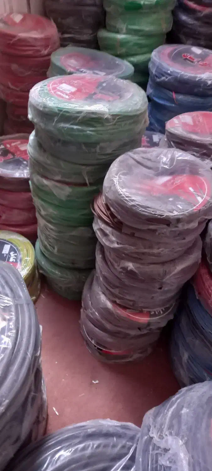 هولدر کلید سیم پریز برق اصلی ومعمولی|مصالح و تجهیزات ساختمان|شیراز, زرگری|دیوار