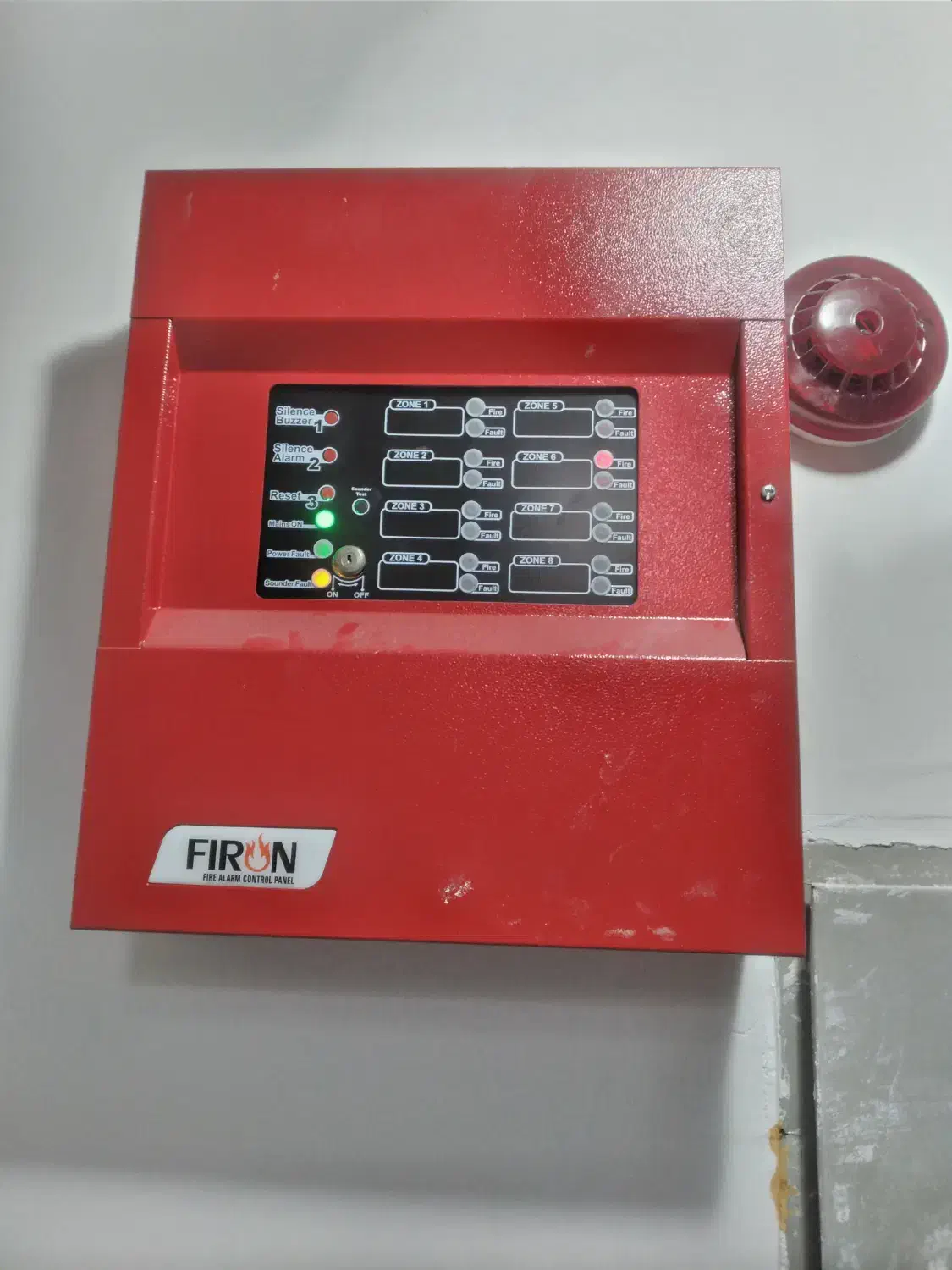 کلیه خدمات برقی ساختمان وصنعتی|خدمات پیشه و مهارت|اردبیل, |دیوار