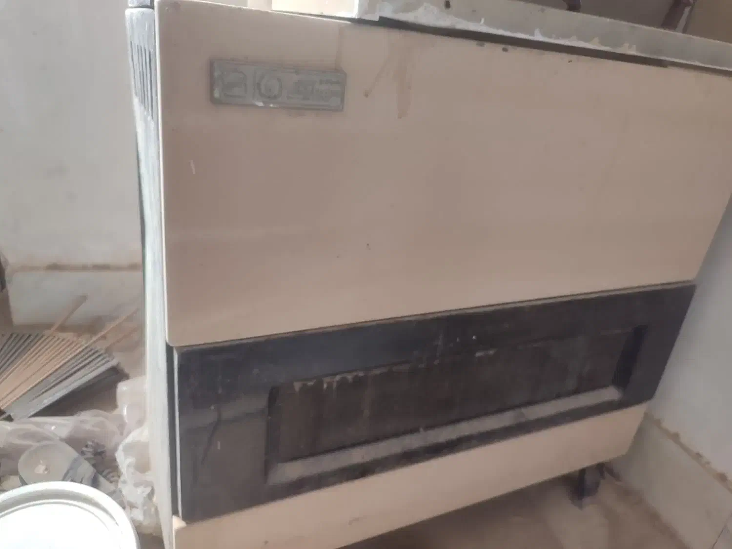 بخاری زمینی و دیواری|بخاری، هیتر، شومینه|قم, چهل درخت|دیوار