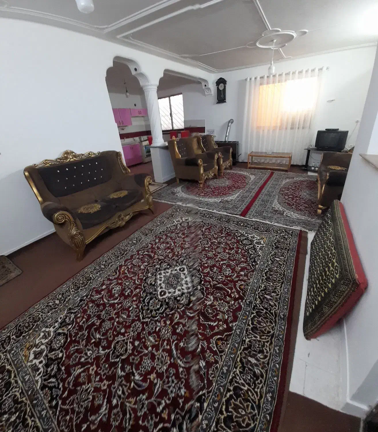 اجاره ویلایی تمیز گلستان نزدیک استخر|اجارهٔ کوتاه‌مدت آپارتمان و سوئیت|لاهیجان, گلستان|دیوار
