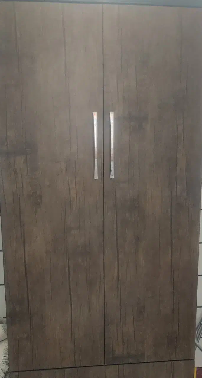 کمدکشو دار سالم و جادار کاربردی|جاکفشی، کمد، دراور|ساوه, |دیوار