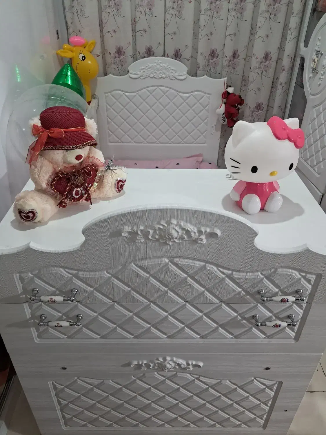 تخت و کمد کودک و نوجوان و مبل ۷ نفره|مبلمان خانگی و میز عسلی|تهران, شهرک ابوذر|دیوار