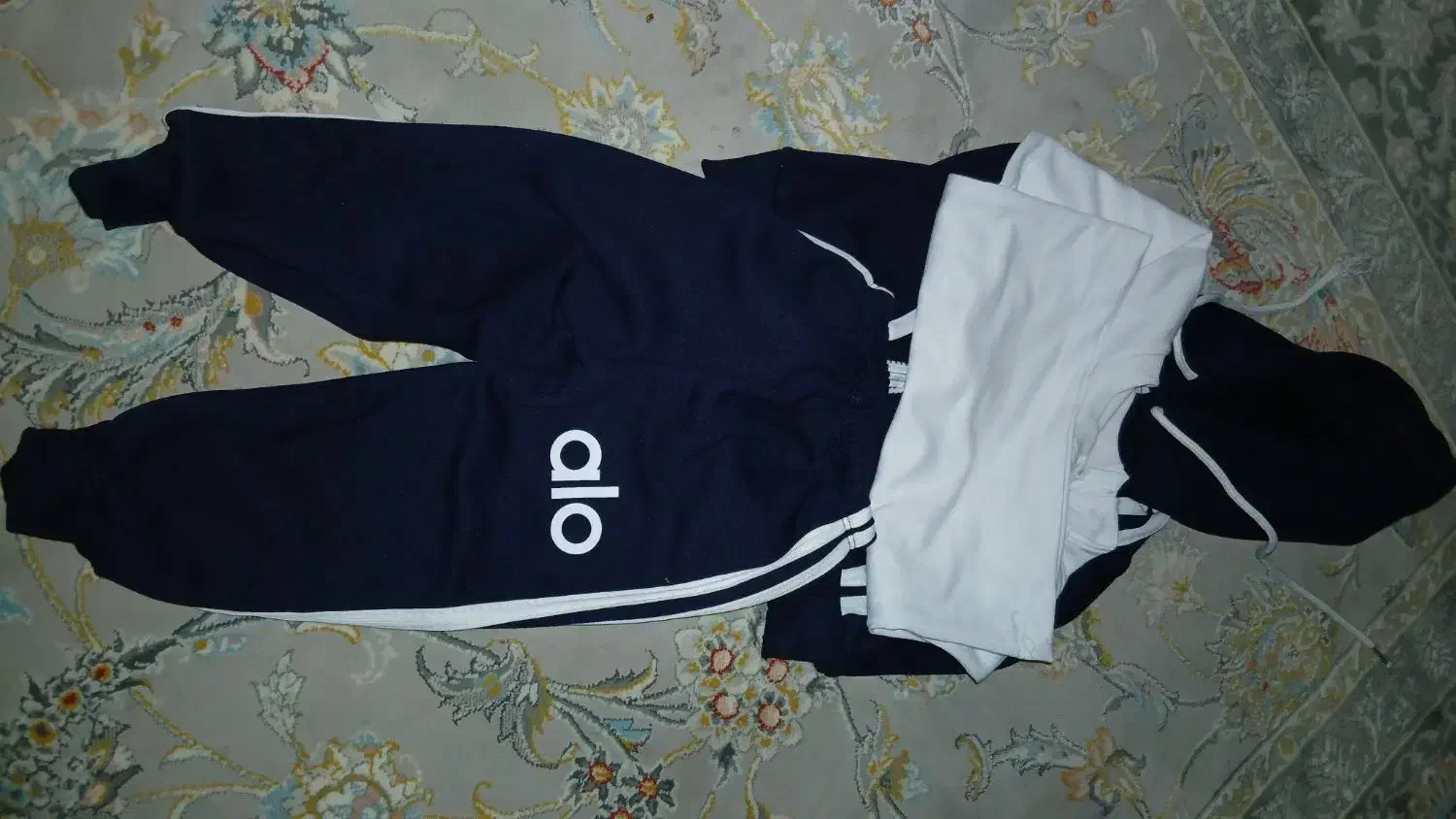 لباس بچه گانه|کفش و لباس بچه|مسجد سلیمان, |دیوار