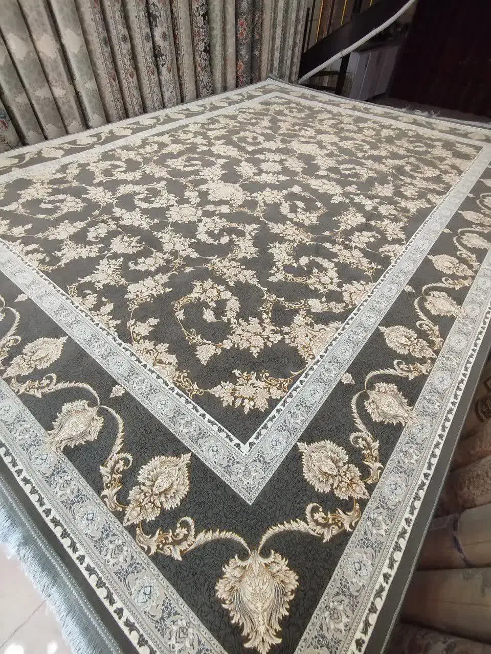 مرکز فرش دست دوم ۶ متری و ۹ متری و ۱۲ متری|فرش|بیرجند, |دیوار